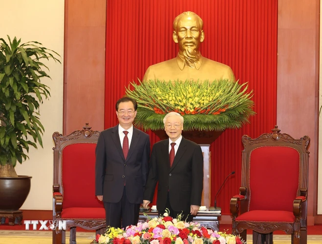 Tổng Bí thư Nguyễn Phú Trọng tiếp ông Vương Ninh, Ủy viên Trung ương Đảng Cộng sản Trung Quốc, Bí thư Tỉnh ủy Vân Nam. (Ảnh: Trí Dũng/TTXVN)