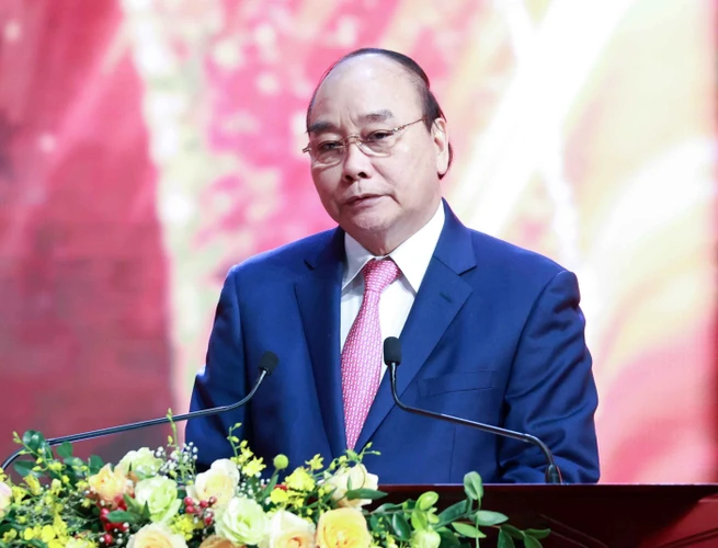Chủ tịch nước Nguyễn Xuân Phúc phát biểu tại Lễ trao Giải báo chí Quốc gia lần thứ XV - năm 2020. (Ảnh: Thống Nhất/TTXVN)