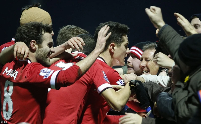 Manchester United rất vất vả mới thắng Yeovil Town. 