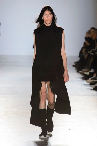 Trang phục nhạy cảm Rick Owens. (Nguồn: Getty Images) 