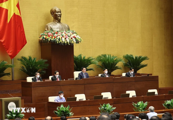 Chủ tịch Quốc hội Vương Đình Huệ và các Phó Chủ tịch điều hành phiên họp. (Ảnh: Dương Giang/TTXVN)