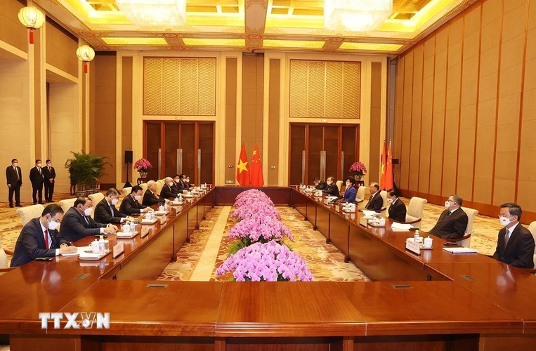  Tiếp tục chương trình thăm chính thức Trung Quốc, chiều 1/11/2022, tại Thủ đô Bắc Kinh, Tổng Bí thư Nguyễn Phú Trọng hội kiến Chủ tịch Chính hiệp Trung Quốc Uông Dương. (Ảnh: Trí Dũng/TTXVN)
