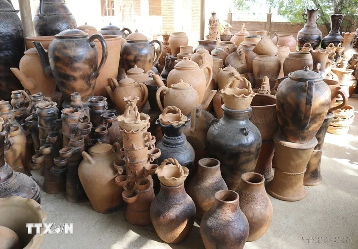 Làng nghề gốm cổ Bàu Trúc (Ninh Phước, Ninh Thuận). (Ảnh: Nguyễn Thành/TTXVN)