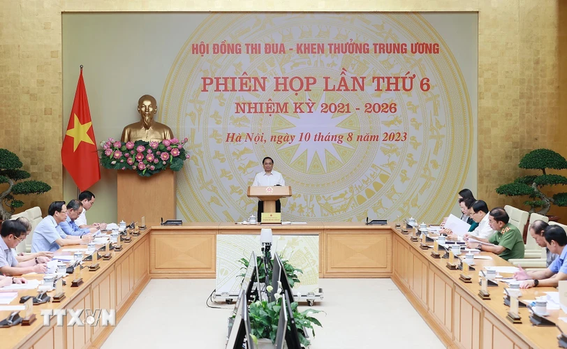 Sáng 10/8/2023, tại Hà Nội, Thủ tướng Phạm Minh Chính, Chủ tịch Hội đồng chủ trì Phiên họp lần thứ 6 nhiệm kỳ 2021-2026 của Hội đồng Thi đua-Khen thưởng Trung ương. (Ảnh: Dương Giang/TTXVN) 