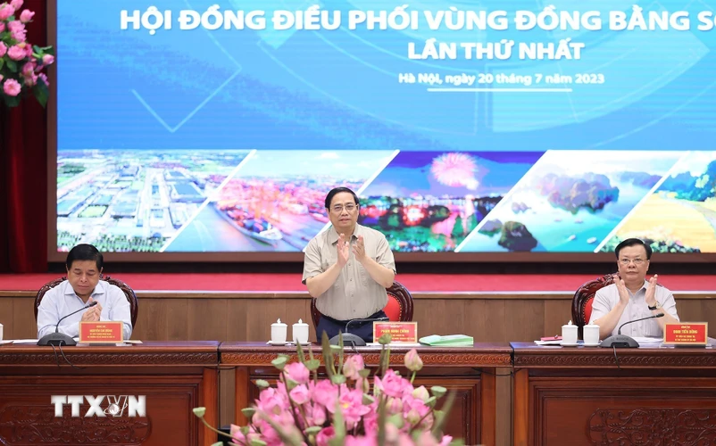 Thủ tướng Phạm Minh Chính chủ trì Hội nghị Hội đồng Điều phối Vùng Đồng bằng sông Hồng. (Ảnh: Dương Giang/TTXVN)