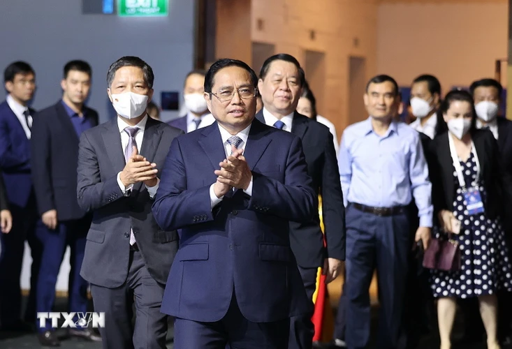Thủ tướng Phạm Minh Chính đến dự Diễn đàn Kinh tế Việt Nam lần thứ tư. (Ảnh: Dương Giang/TTXVN)