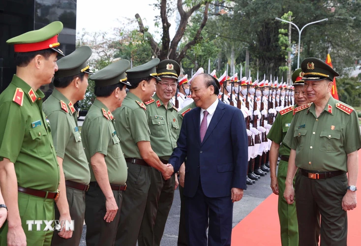 Thủ tướng Nguyễn Xuân Phúc và các đại biểu tham dự hội nghị. (Ảnh: Thống Nhất/TTXVN)