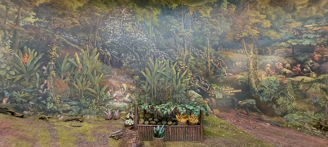 Bức tranh Panorama được xây dựng tại Bảo tàng Chiến thắng lịch sử Điện Biên Phủ, là một trong những tác phẩm lớn nhất thế giới vẽ về đề tài chiến tranh, tái hiện Chiến dịch Điện Biên Phủ. (Ảnh: Vietnam+)