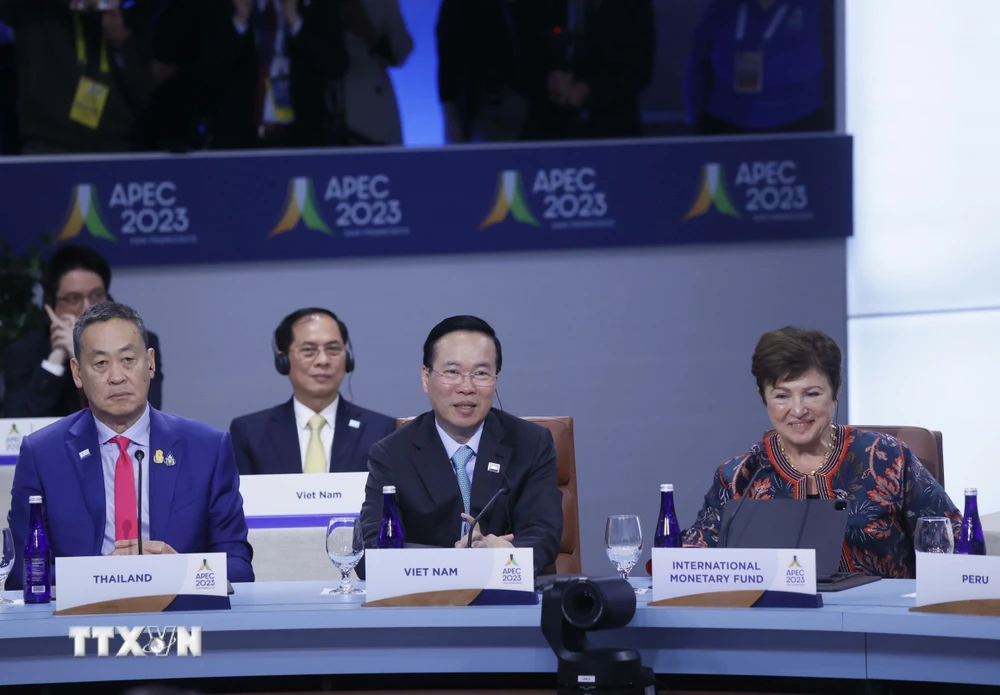 Chủ tịch nước Võ Văn Thưởng dự Phiên họp hẹp các Nhà lãnh đạo Kinh tế APEC- Ảnh 4.