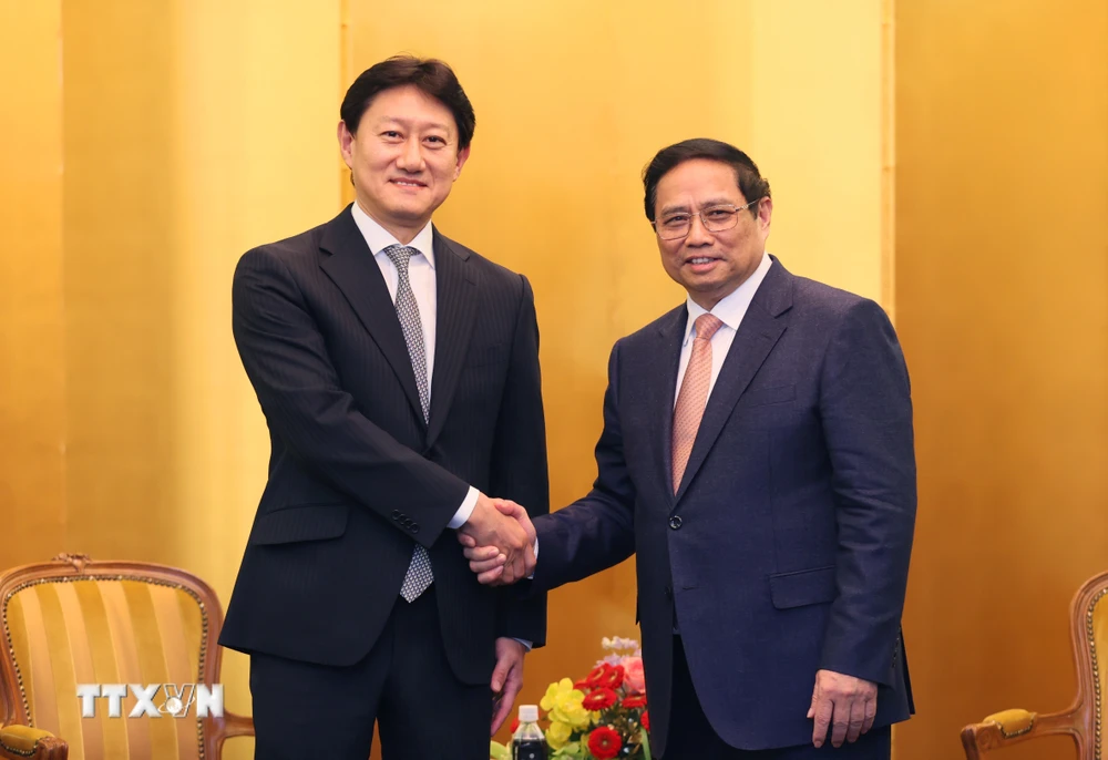 首相は水資源開発会社の原田英典社長兼最高経営責任者（CEO）を迎えた。 と日本の三井石油開発（MOECO）。  (写真: Duong Giang/TTXVN)