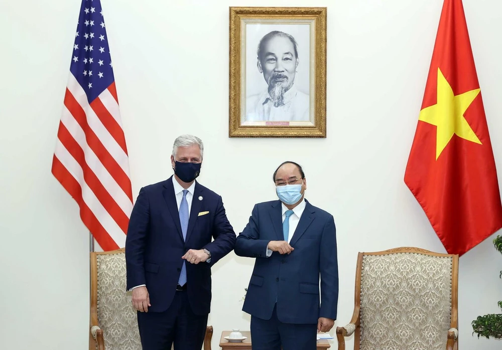 Thủ tướng Nguyễn Xuân Phúc tiếp Robert O’Brien, Cố vấn An ninh Quốc gia Hoa Kỳ. (Ảnh: Thống Nhất/TTXVN)