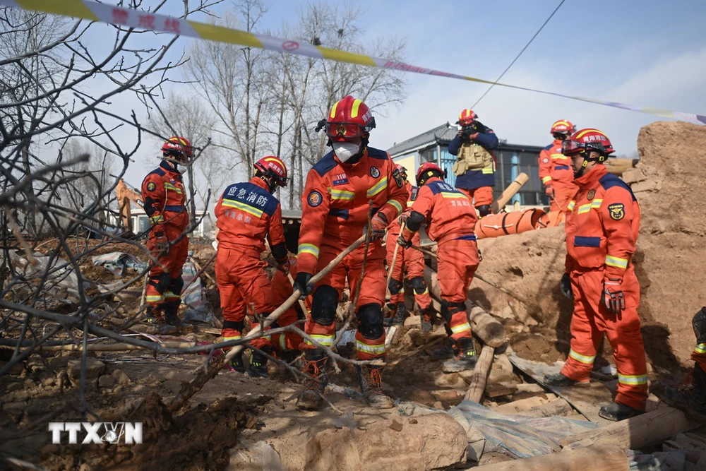 Động đất tại Trung Quốc: Đã phát hiện 137 người thiệt mạng- Ảnh 1.
