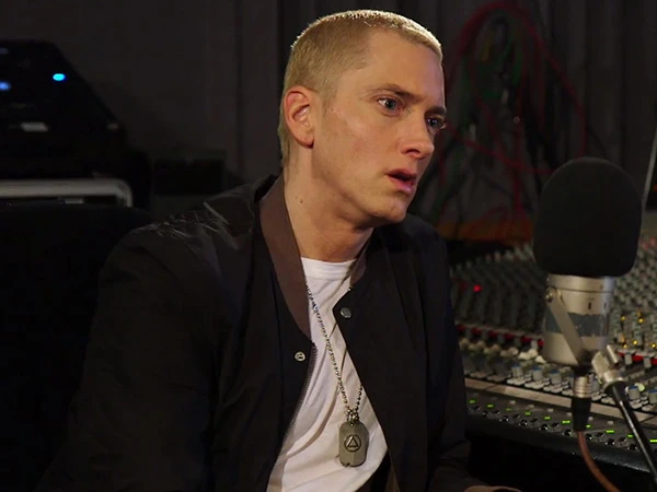 Eminem tuyên bố mình là đồng tính trong phim “The Interview” | Vietnam+ (VietnamPlus)