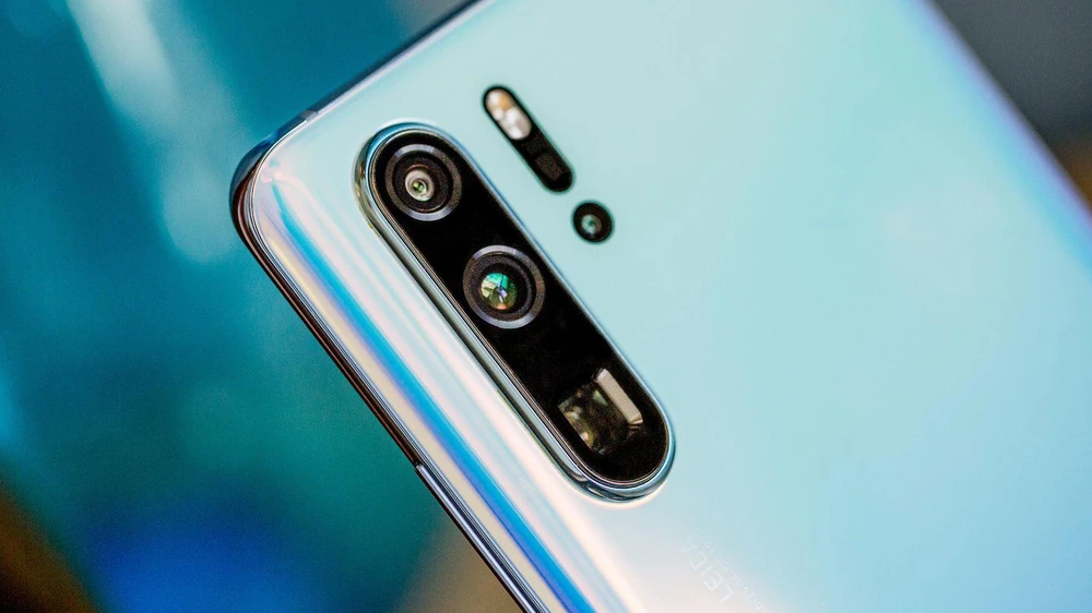 Huawei chính thức ra mắt dòng smartphone 'siêu chụp hình'