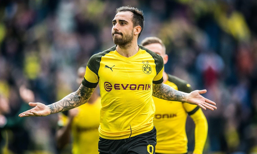 Paco Alcacer tỏa sáng giúp Dortmund đòi lại ngôi đầu. (Nguồn: Getty Images)