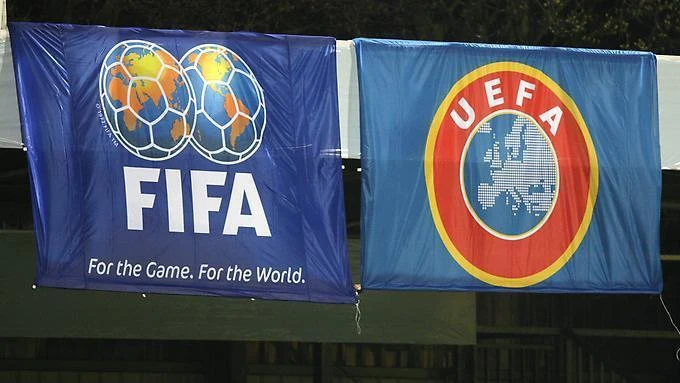 Cuộc chiến giữa FIFA và UEFA bắt đầu.