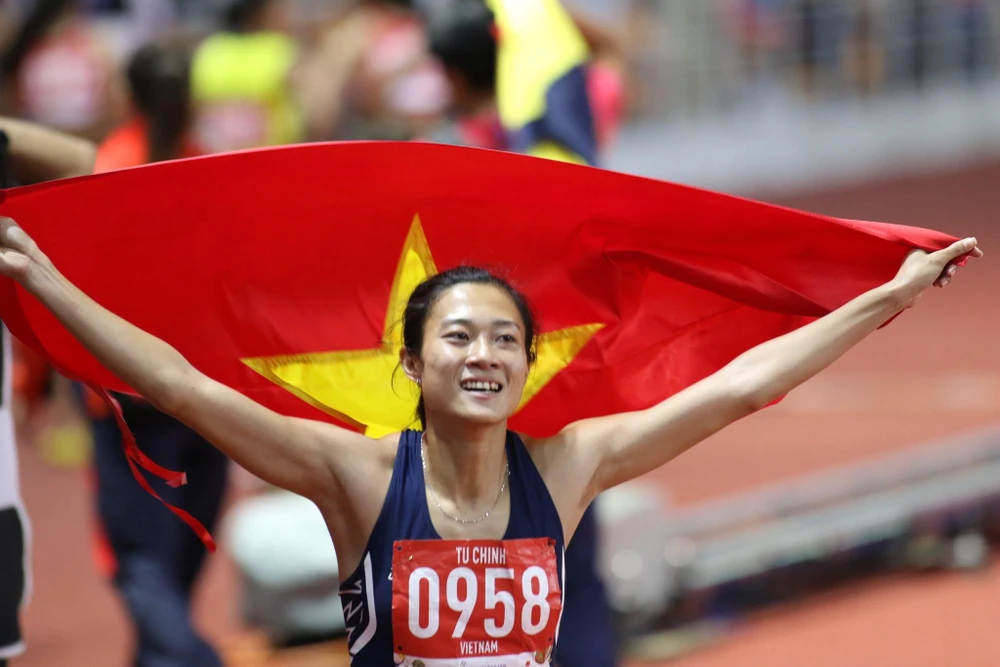 Lê Tú Chinh giành huy chương Vàng 100m nữ. (Ảnh: Vietnam+)