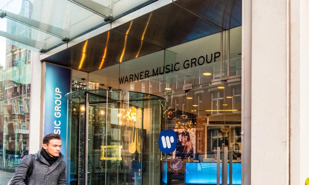 Một cửa hàng của Warner Music Group. (Nguồn: Shutterstock)