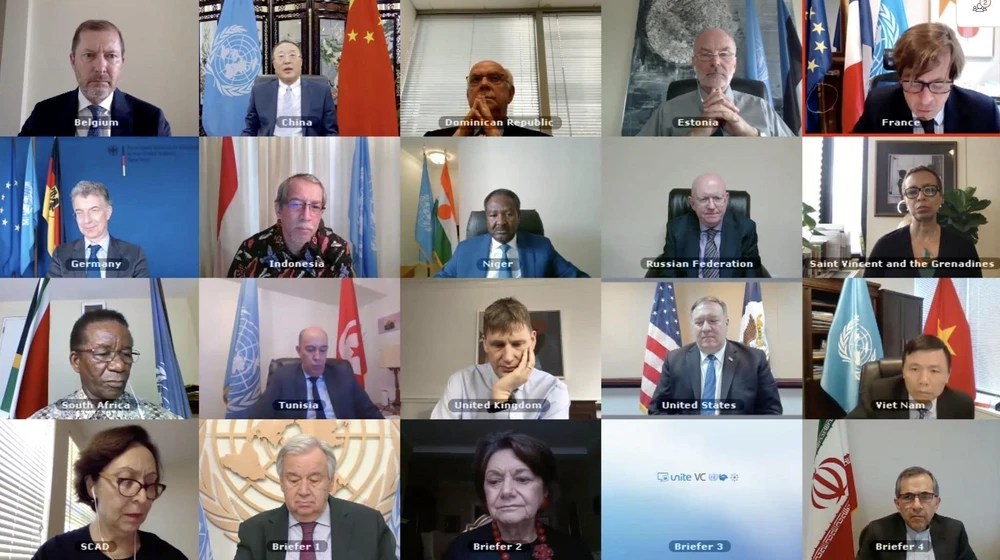 Đại diện các nước thành viênHội đồng Bảo an Liên hợp quốc tham dự một phiên họp trực tuyến. (Ảnh: Hữu Thanh/TTXVN)