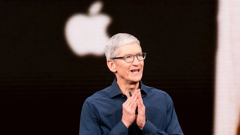 Giám đốc điều hành Apple Tim Cook đã lần đầu lọt vào danh sách tỷ phú. (Nguồn: Sky News)