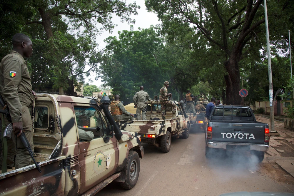 Binh sỹ Mali tham gia chiến dịch chống khủng bố. (Ảnh: AFP/TTXVN)