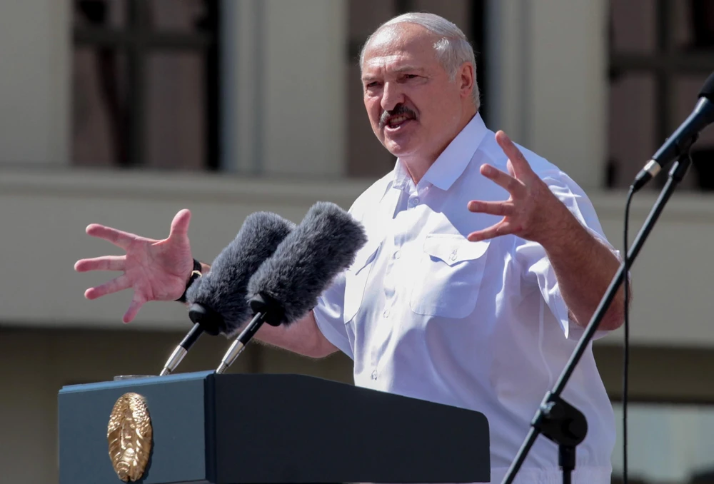 Tổng thống Belarus Alexander Lukashenko phát biểu tại một sự kiện ở Minsk ngày 16/8/2020. (Ảnh: AFP/TTXVN)