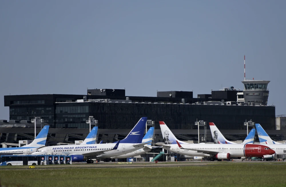 Sân bay Jorge Newbery tại Buenos Aires, Argentina, đóng cửa ngày 20/3/2020 do dịch COVID-19 lan rộng. (Ảnh: AFP/TTXVN)