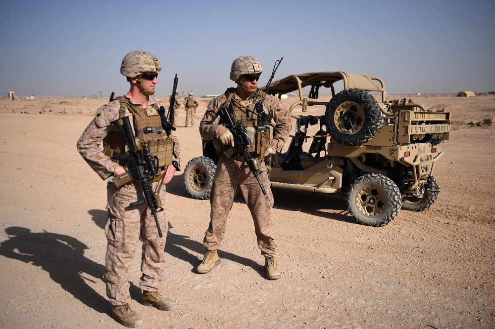 Binh sỹ Mỹ canh gác ở Lashkar Gah, tỉnh Helmand Afghanistan. (Ảnh: AFP/TTXVN)