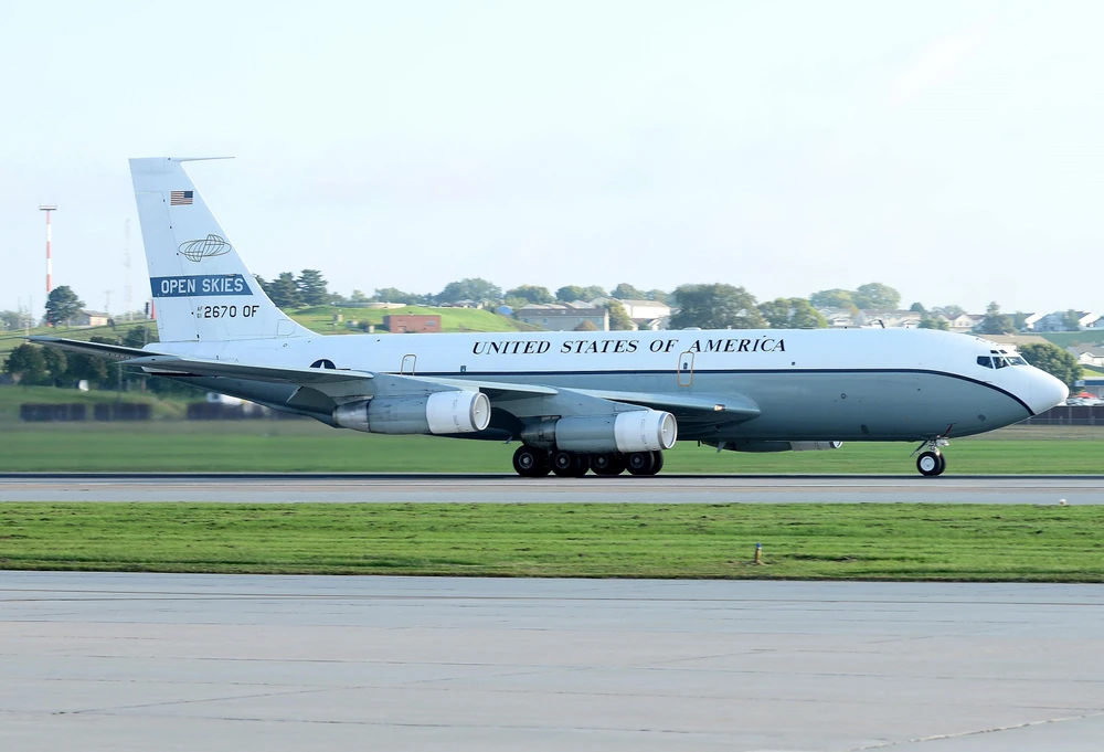 Máy bay do thám OC-135 của không lực Mỹ cất cánh từ căn cứ không quân Offutt ở Nebraska, ngày 14/9/2018. (Ảnh: AFP/TTXVN)