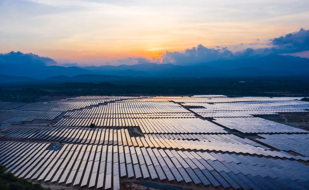 Dự án Nhà máy điện mặt trời Trung Nam Thuận Nam 450 MW chính thức đưa vào hoạt động. (Ảnh: Công Thử/TTXVN)