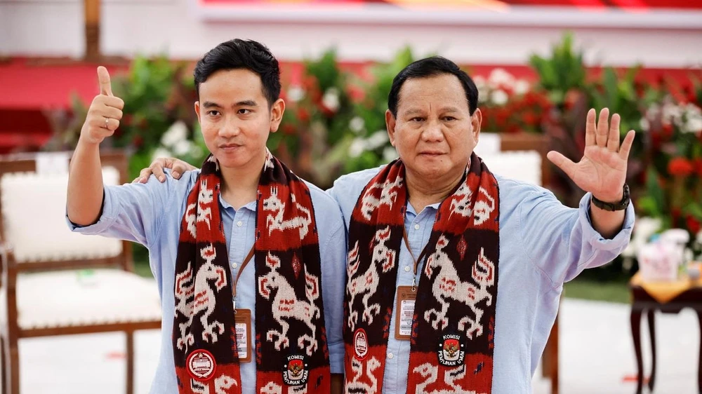 Cặp đôi Prabowo-Raka nhận được tỷ lệ ủng hộ cao nhất trong cuộc thăm dò dư luận mới nhất. (Nguồn: The Australian)