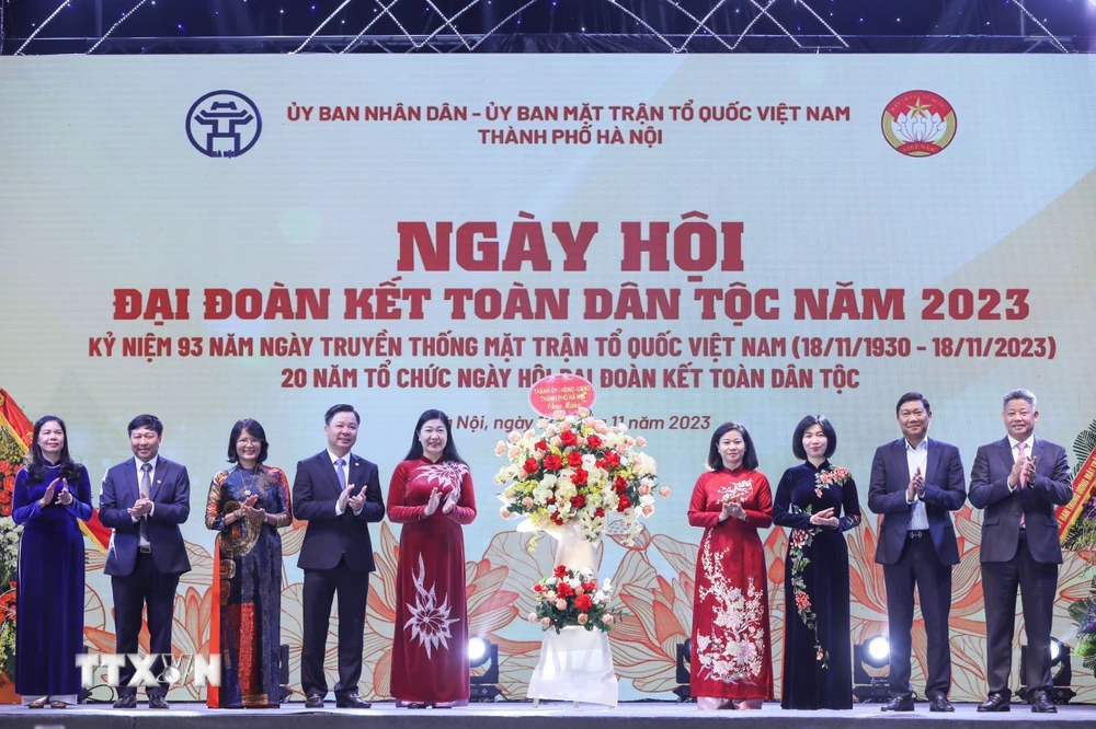 Các đại biểu dự ngày hội. (Ảnh: Nguyễn Thắng/TTXVN)