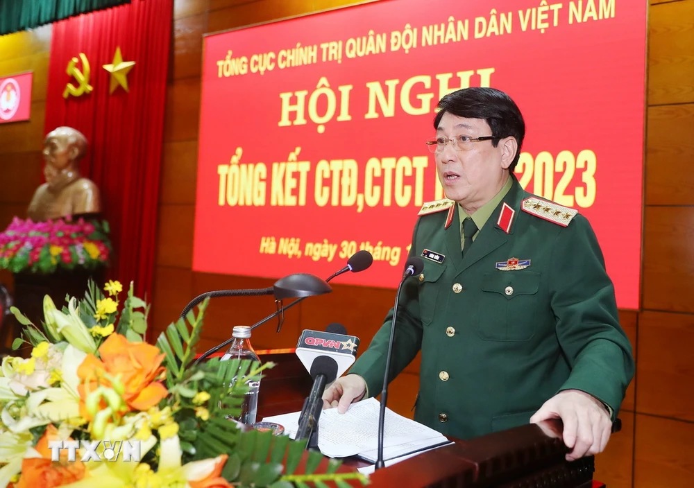 Đại tướng Lương Cường, Ủy viên Bộ Chính trị, Chủ nhiệm Tổng cục Chính trị Quân đội Nhân dân Việt Nam phát biểu chỉ đạo tại hội nghị. (Ảnh: Trọng Đức/TTXVN)