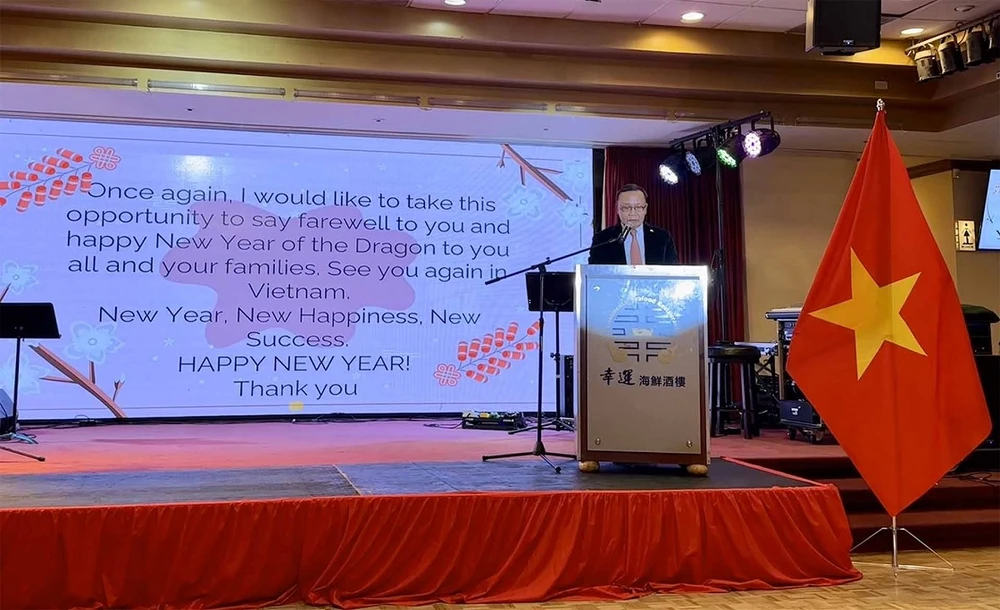 Tổng Lãnh sự Nguyễn Quang Trung phát biểu. (Nguồn: Báo Quốc tế)