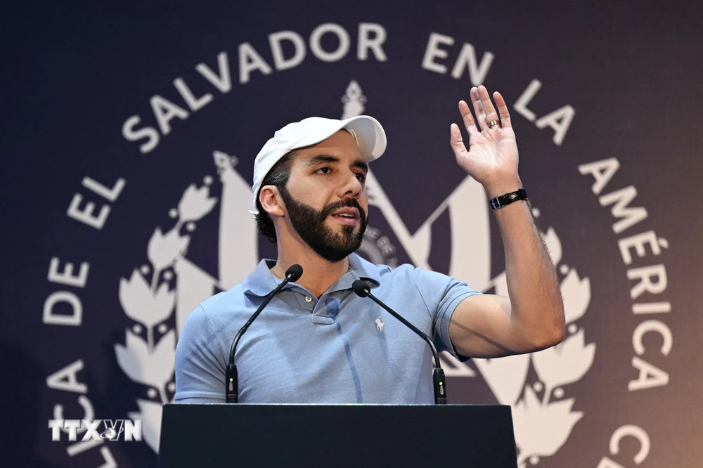 Tổng thống El Salvador, ông Nayib Bukele phát biểu tại San Salvador ngày 4/2/2024. (Ảnh: AFP/TTXVN)