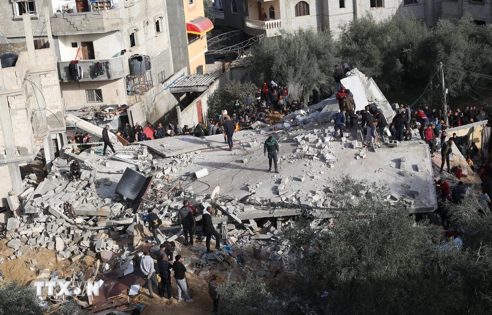 Tòa nhà bị phá hủy sau vụ không kích của Israel xuống thành phố Rafah, Dải Gaza ngày 3/3/2024. (Ảnh: THX/TTXVN)