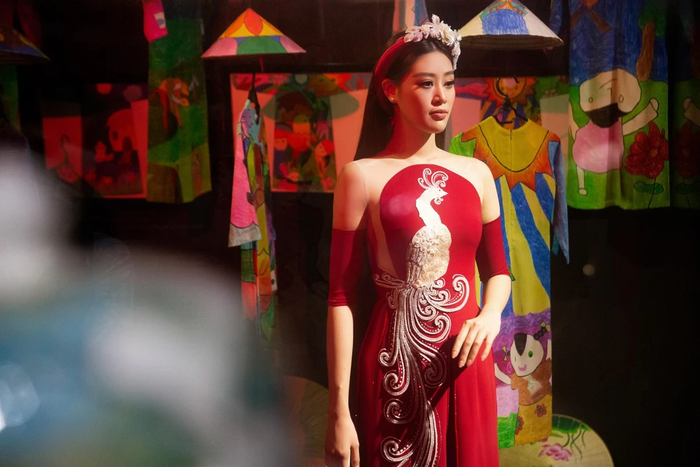 Hoa hậu Khánh Vân là Đại sứ Áo dài trong chiến dịch “Thành phố Hồ Chí Minh xin chào-Hello Ho Chi Minh City.” (Ảnh: Thiên An/Vietnam+)