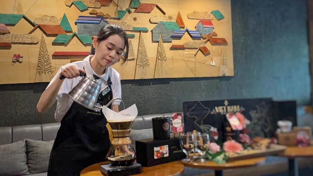 Dòng càphê arabica Đà Lạt mang hương vị đặc biệt vừa được Starbucks giới thiệu ra thị trường. (Ảnh: M.Mai/Vietnam+)