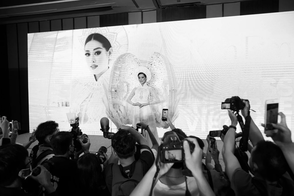 Sau khi đăng quang Hoa hậu Hoàn vũ Việt Nam 2019, tháng Năm tới đây, Hoa hậu Khánh Vân sẽ đại diện cho nhan sắc Việt tại cuộc thi Miss Universe, tổ chức ở Mỹ. (Ảnh: CTV/Vietnam+)