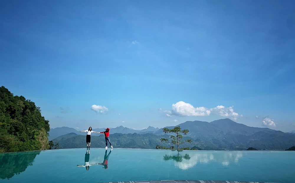 Tour du lịch Hòa Bình Khám phá vẻ đẹp thiên nhiên Việt Nam