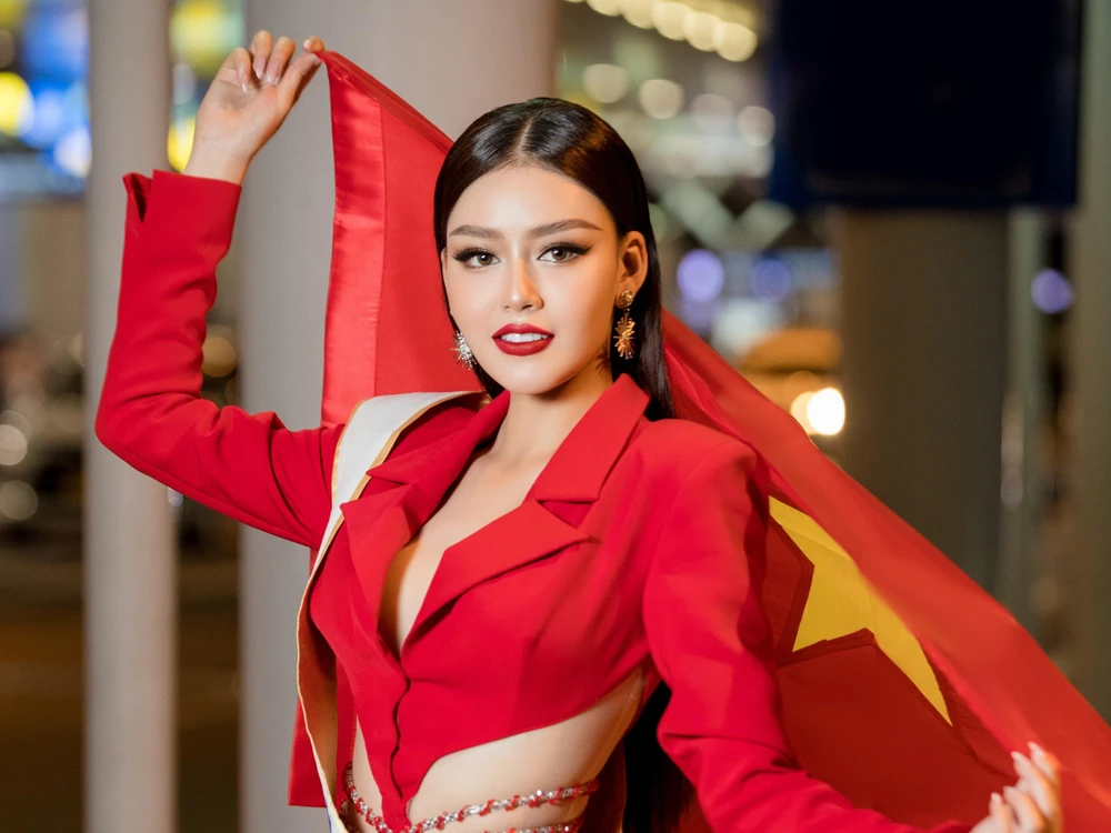 Thanh Ngân trước giờ lên đường sang Ba Lan dự thi Miss Supranational 2023. (Ảnh: PV/Vietnam+)