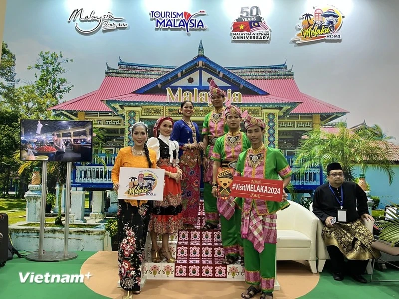 Du lịch Malaysia quảng bá tại Hội chợ Du lịch quốc tế-VITM Hà Nội 2023. (Ảnh: Mai Mai/Vietnam+)