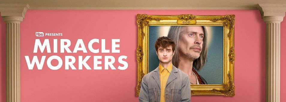 Daniel Radcliffe hóa thân thành... thiên thần trong 'Miracle workers.' (Nguồn: Qnet)