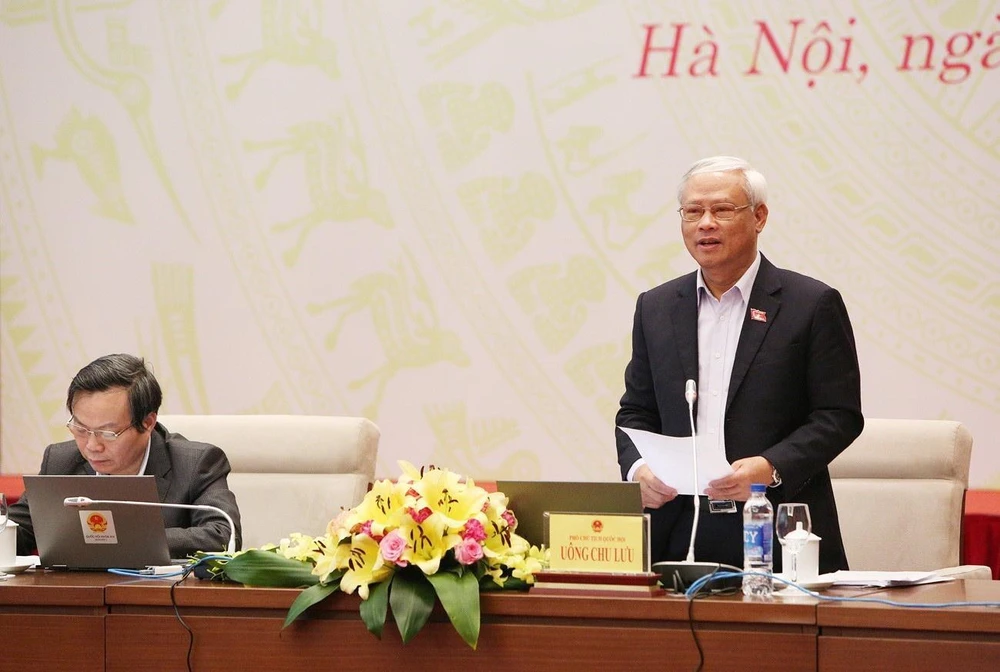 Phó Chủ tịch Quốc hội Uông Chu Lưu điều hành phiên thảo luận về dự án Luật Giáo dục (sửa đổi). (Ảnh: Dương Giang/TTXVN)