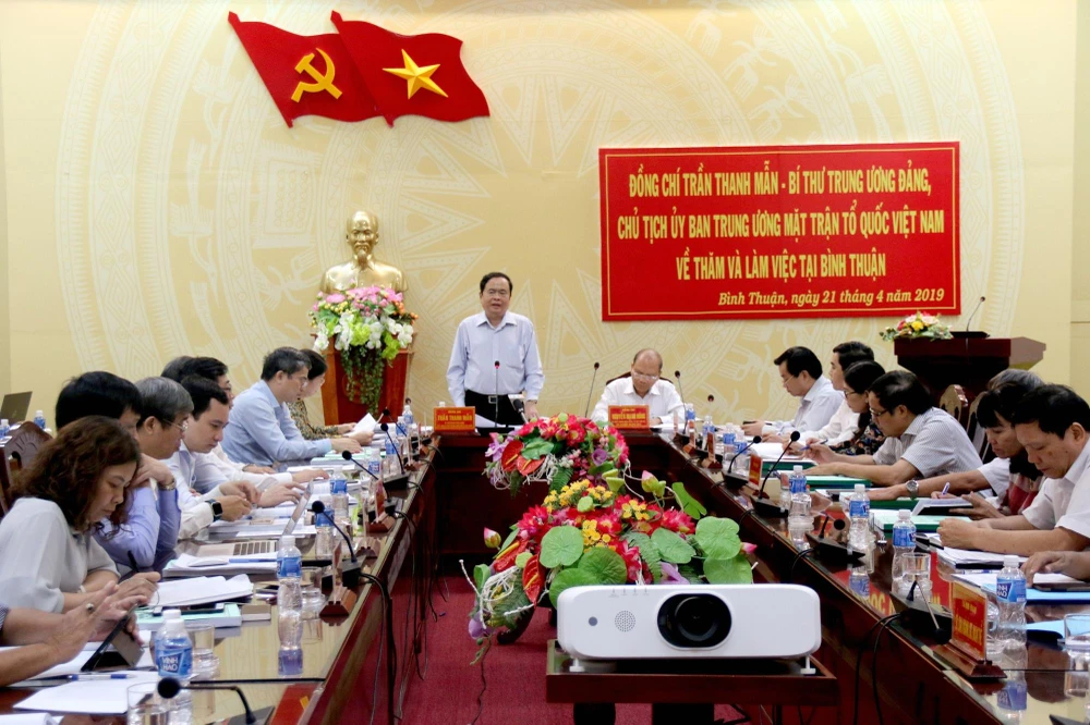 Chủ tịch Ủy ban Trung ương MTTQ Việt Nam Trần Thanh Mẫn phát biểu tại buổi làm việc. (Ảnh: Nguyễn Thanh/TTXVN)