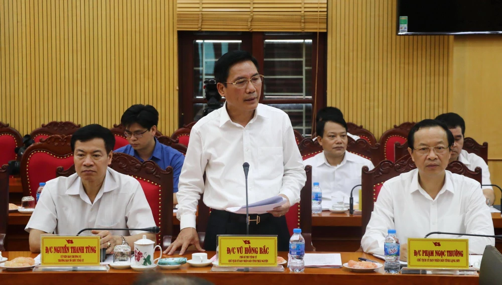 Ông Vũ Hồng Bắc, Chủ tịch Ủy ban Nhân dân tỉnh Thái Nguyên phát biểu tại buổi làm việc. (Ảnh: Thu Hằng/TTXVN)