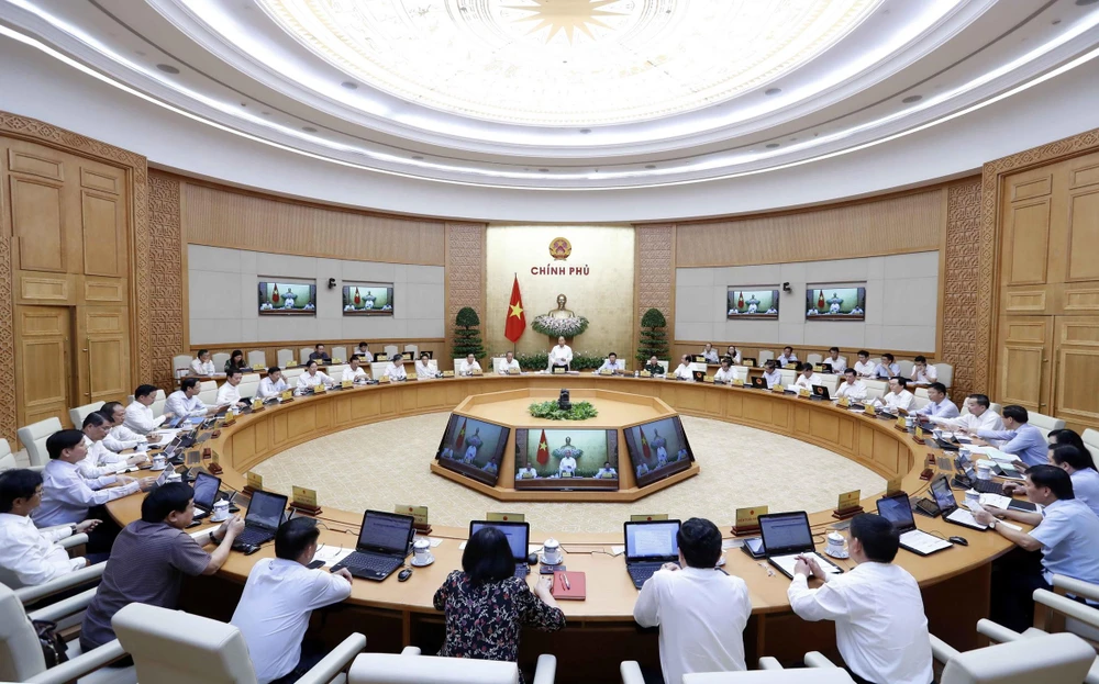 Thủ tướng Nguyễn Xuân Phúc chủ trì Phiên họp Chính phủ thường kỳ tháng 8 năm 2019. (Ảnh: Thống Nhất/TTXVN)