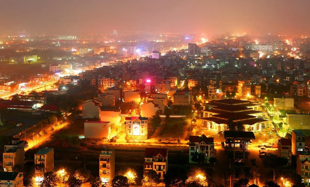 Thành phố Hải Dương về đêm. (Ảnh: Huy Hùng/TTXVN)