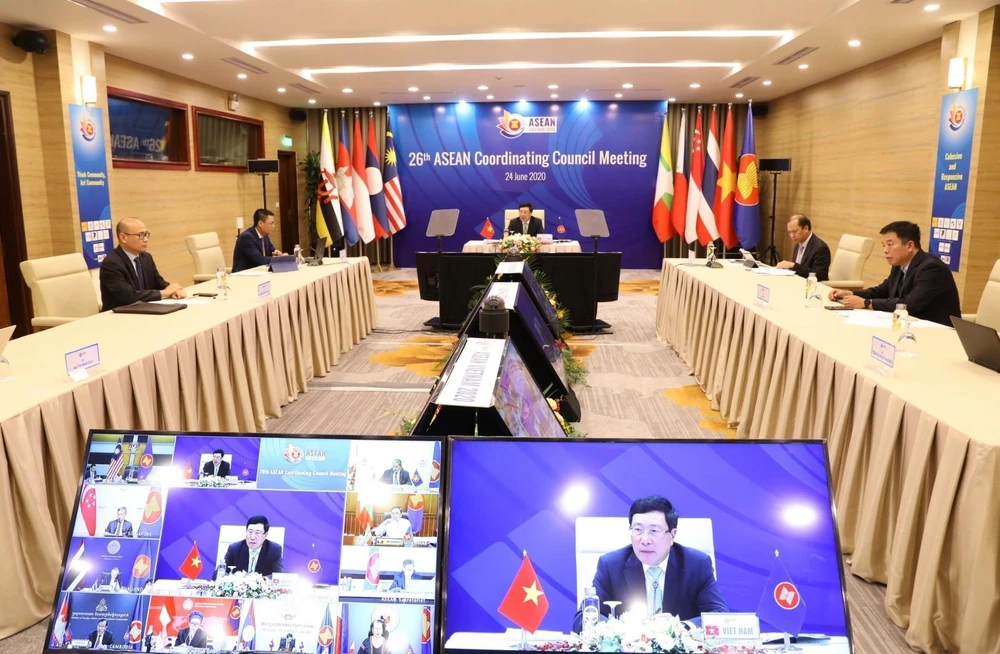 Phó Thủ tướng, Bộ trưởng Bộ Ngoại giao Phạm Bình Minh chủ trì Hội nghị Hội đồng Điều phối ASEAN lần thứ 26. (Ảnh: Văn Điệp/TTXVN)