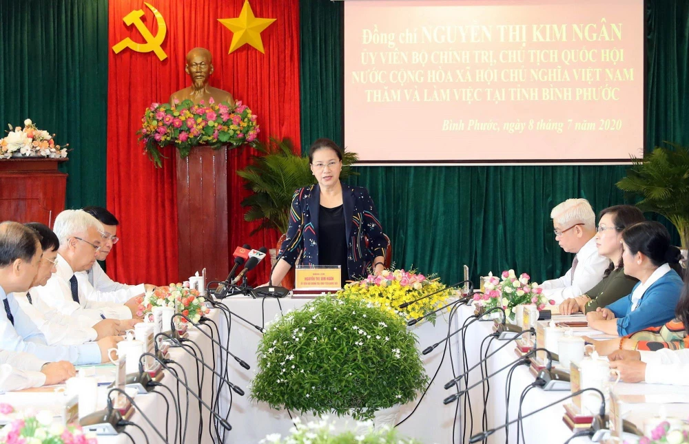 Chủ tịch Quốc hội Nguyễn Thị Kim Ngân phát biểu tại buổi làm việc. (Ảnh: Trọng Đức/TTXVN)